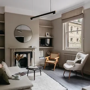 The Curator's - Spacious 2 Bedrooms , Bath United Kingdom